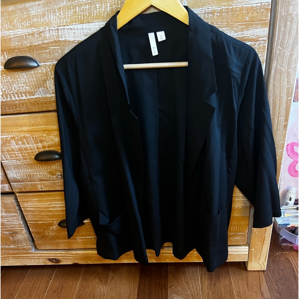 Lightweight black blazer